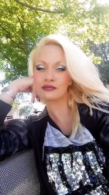 Escort/Massage Holly in Akron, OH