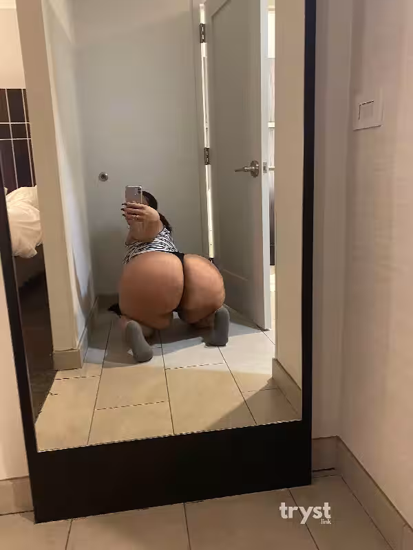 Escort Monica Bunz in Alexandria, VA