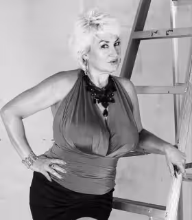 Escort/Massage/S&M Dana Hayes in Anaheim, CA