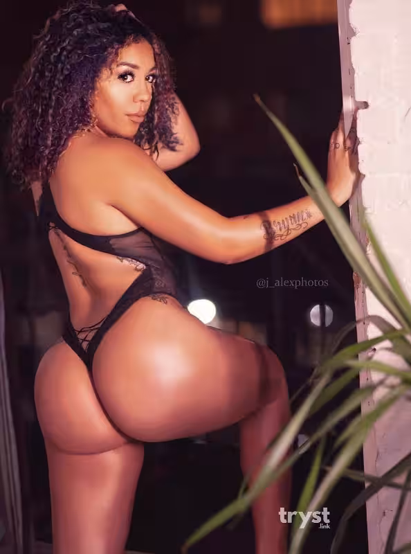 Massage Scarlett in Atlanta, GA