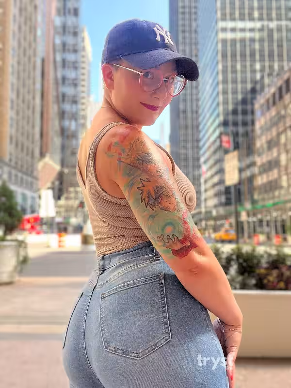 Escort Robyn in Boston, MA