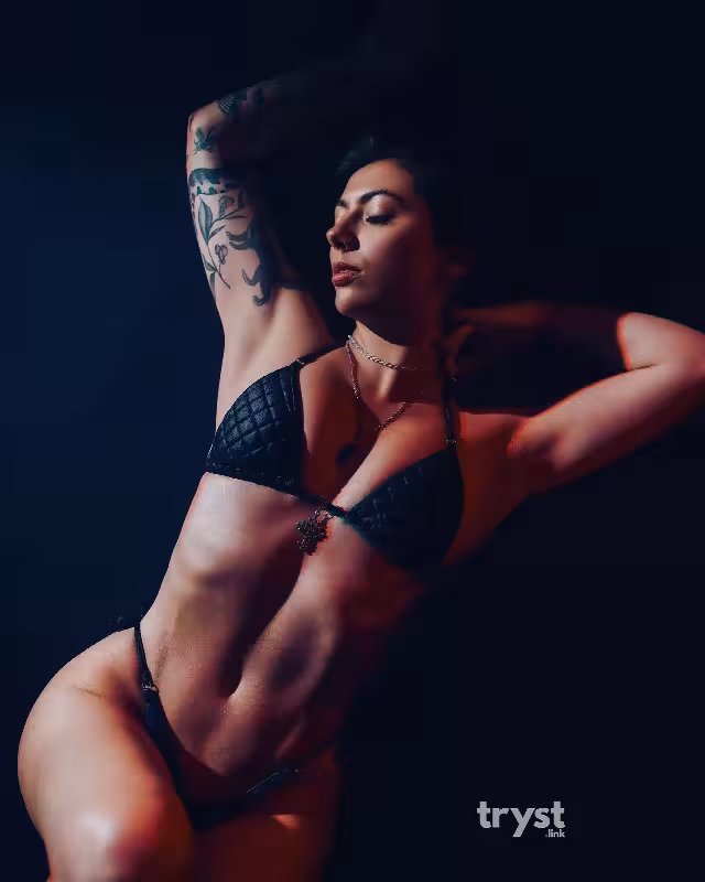 Escort Kendall in Brooklyn, NY