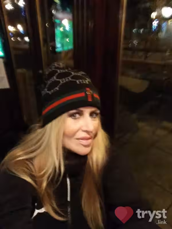 Escort/Massage Georgina / Victoria Swallows in Chicago, IL