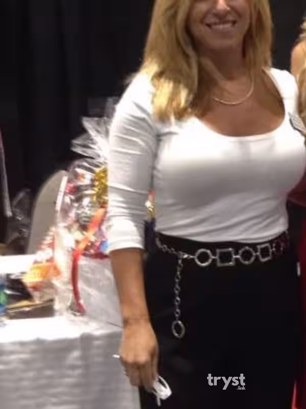 Escort/Massage Lisa in Chicago, IL