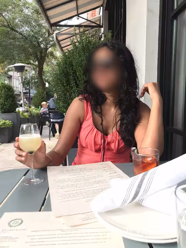 Escort Zarah in Chicago, IL