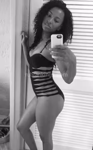 Massage Zoey in Cleveland, OH