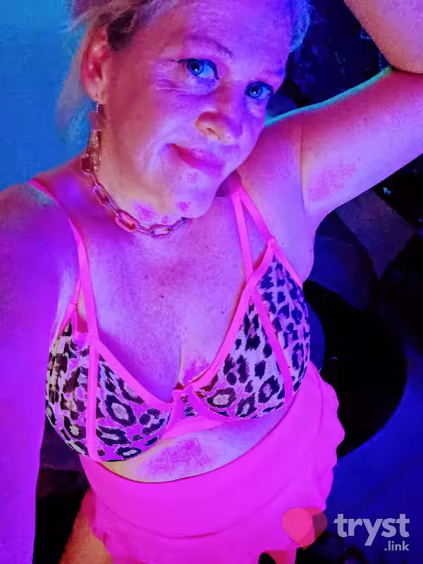 Escort/Massage Kelley in Columbus, OH