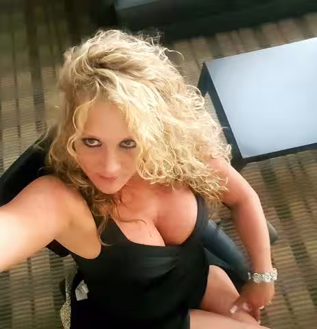 Escort/Massage Candy in Corona, CA