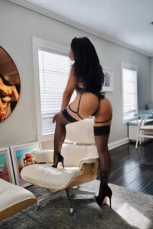 Escort/Massage Pamela Neri in Miami, FL