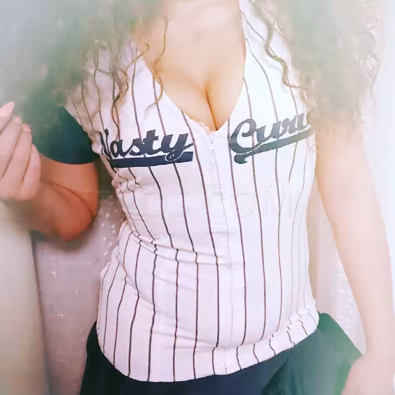 Escort Amy Skye in Middletown, CT