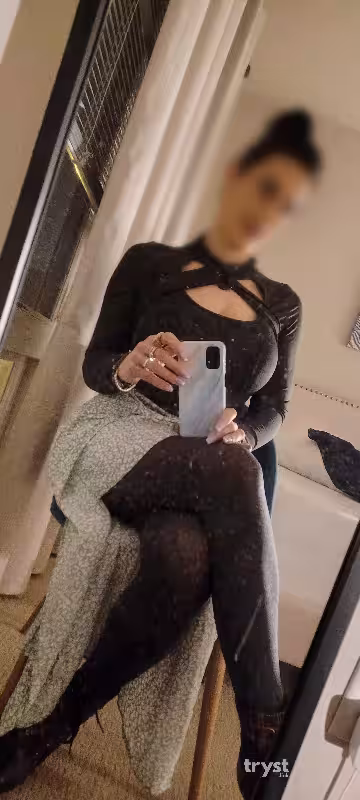 Escort/S&M Rylee Raven in Milwaukee, WI