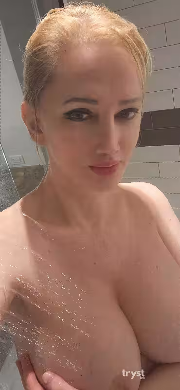 Escort Nicoleta Tusovka in Overland Park, KS