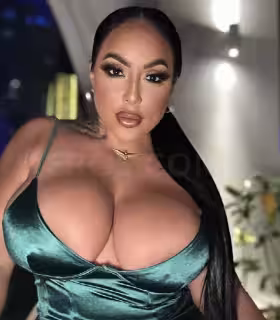 Escort Kiara Mia in Paramount, CA