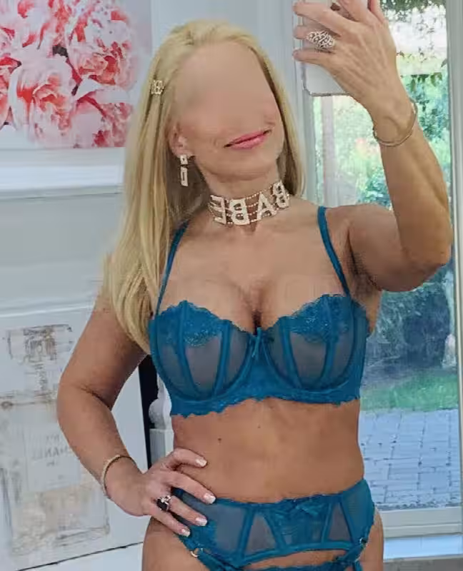 Escort Kara Hott in Phoenix, AZ