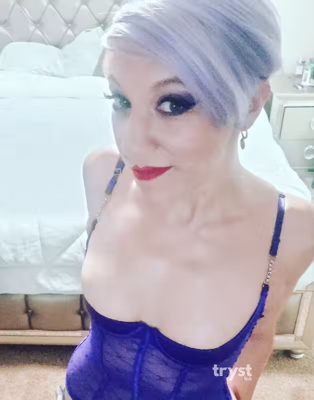 Escort/Massage Linz / Lindsey in Phoenix, AZ