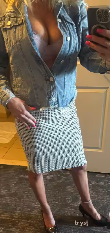 Escort Samantha Breeze in Phoenix, AZ