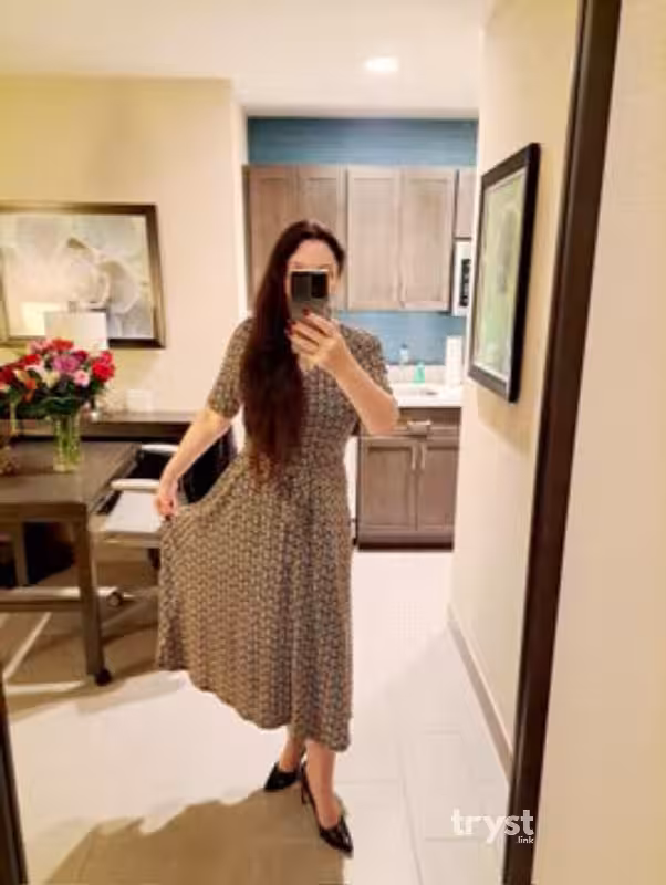 Escort Noelle LaRue in Sacramento, CA