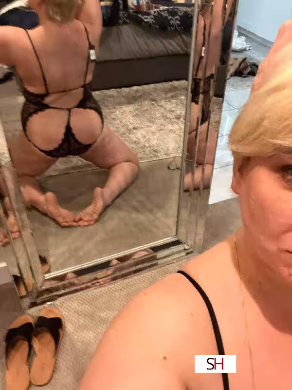 Escort Genevieve in Scottsdale, AZ