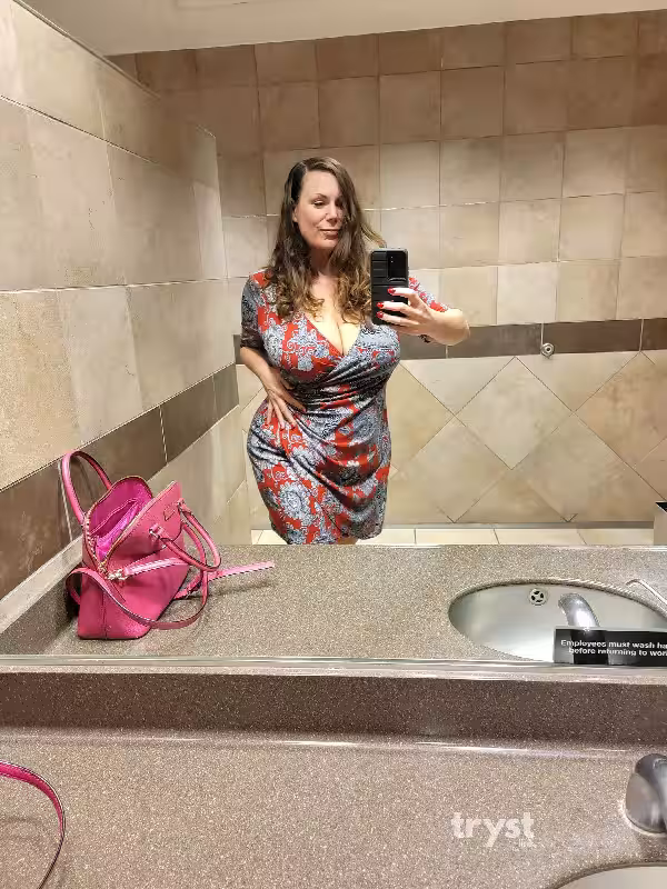 Escort/Massage Aphrodite in St. Louis, MO