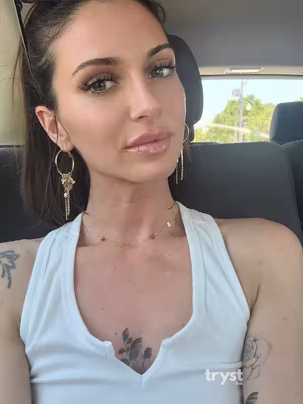 Escort Kristy in St. Petersburg, FL