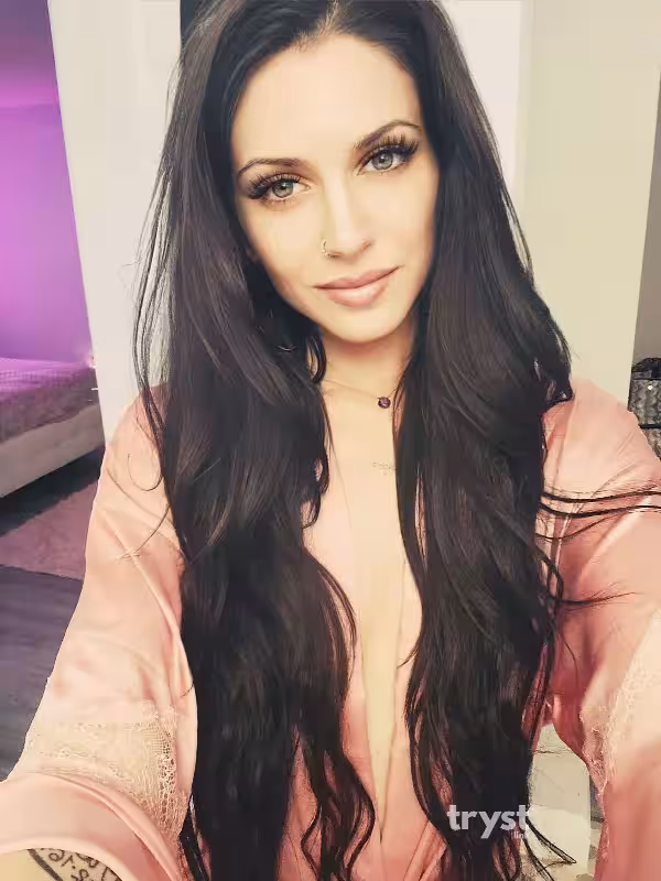 Escort Kristy in St. Petersburg, FL