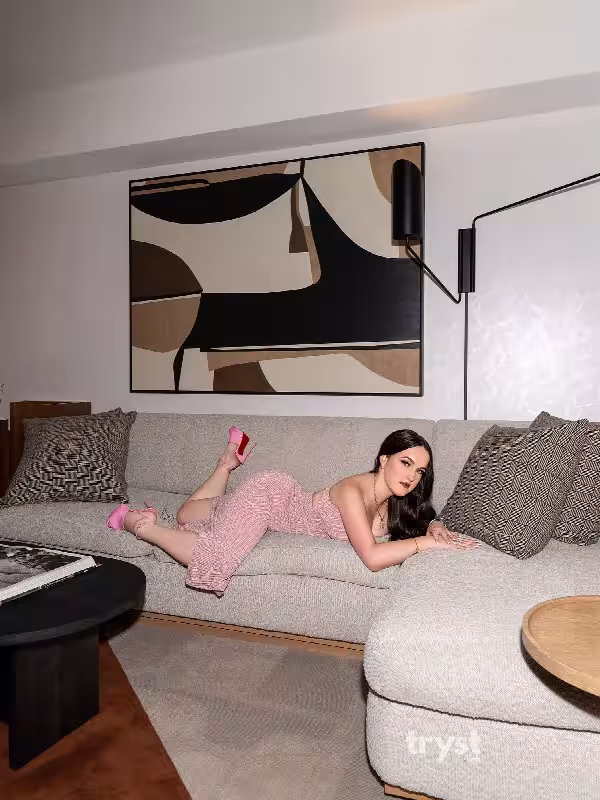 Escort Rose Kay Snow in Tysons Corner, VA