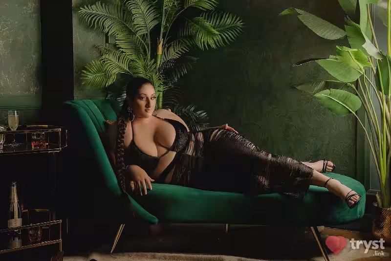 Escort/Massage Sonja / Sonia Blaze in West Hollywood, CA