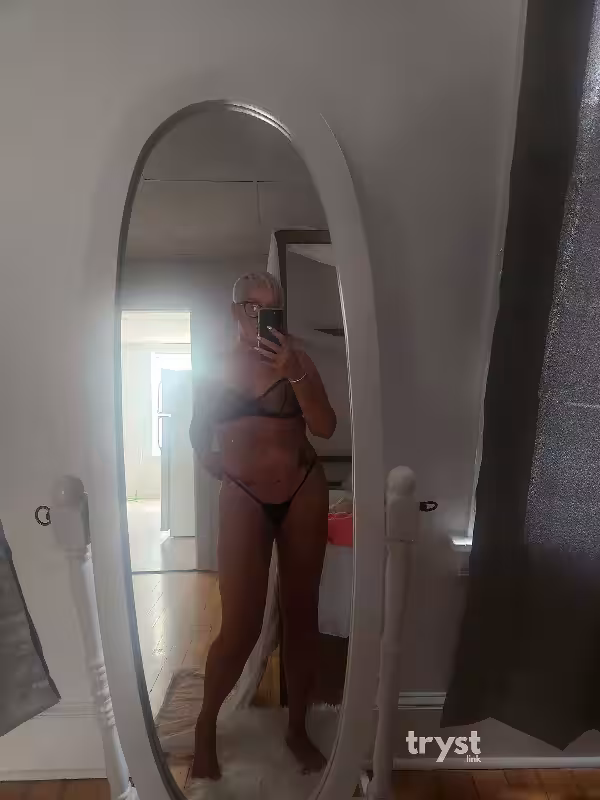 Escort Sloane Bardot / Charlie Fox / Penley Duke in Worcester, MA